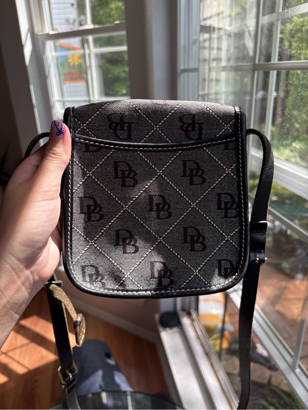 Dooney & Bourke Signature Jacquard Gray Monogram Crossbody Bag - Picture 4 of 10